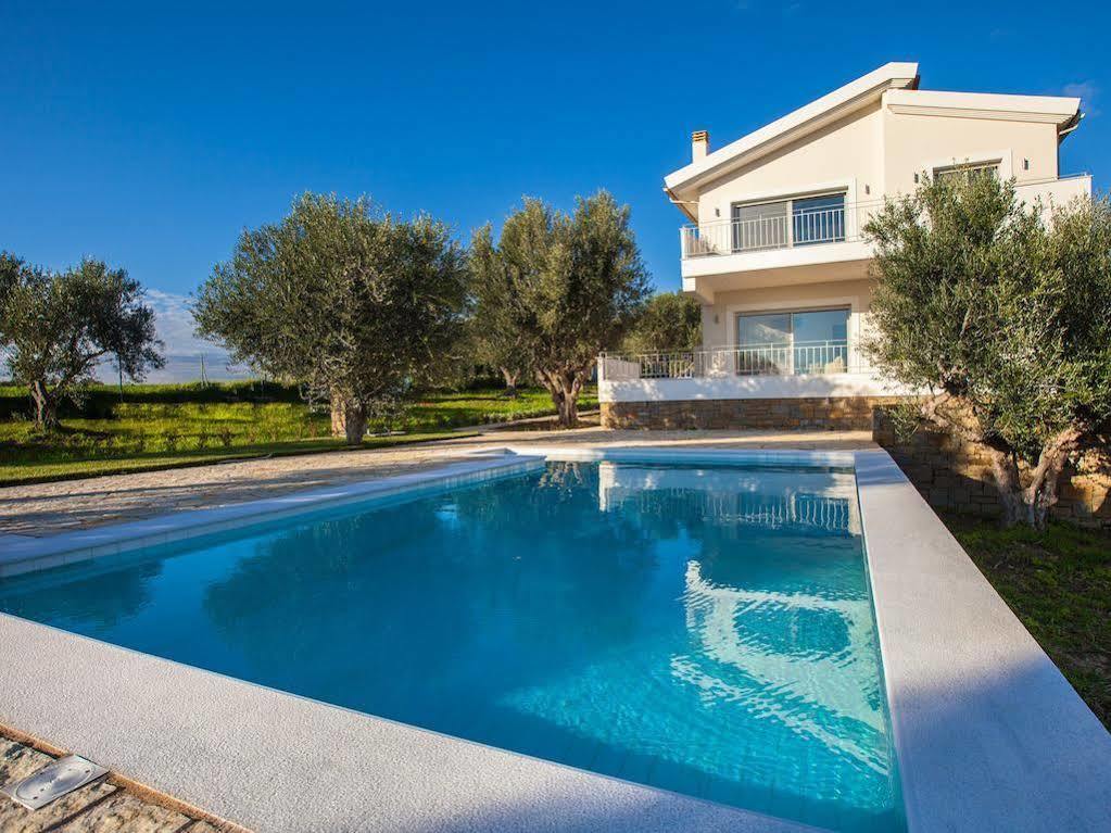 Abelia Luxurious Villas Foinikounda Extérieur photo